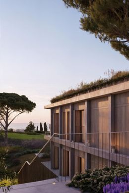 Vrijstaand huis in Almada, Distrito de Setúbal