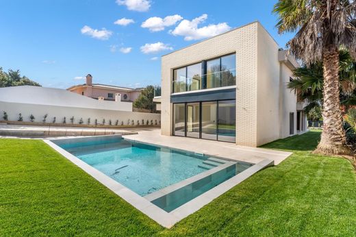 Detached House in Cascais, Lisbon
