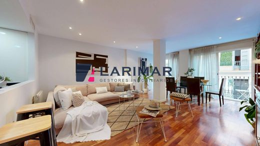 Apartment / Etagenwohnung in Alicante, Provinz Valencia