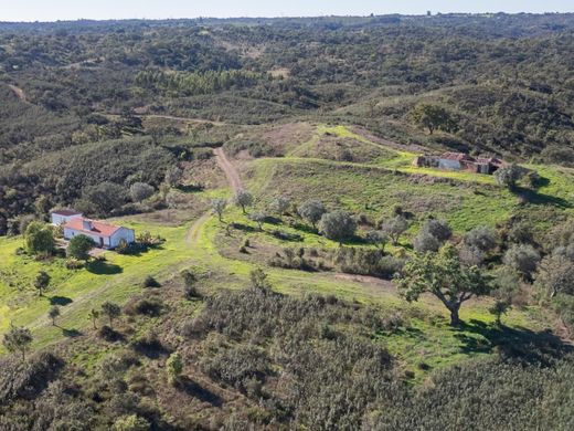 Участок, Santiago do Cacém, Distrito de Setúbal