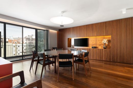 Apartment / Etagenwohnung in Lissabon, Lisbon