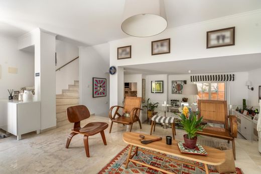 Luxury home in Cascais, Lisbon