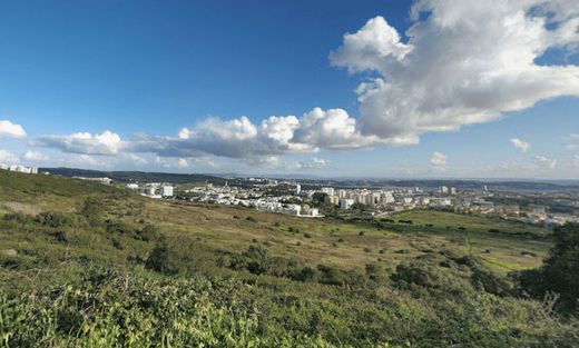Land in Amadora, Lisbon