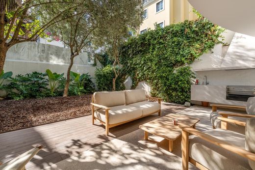 Detached House in Lisbon