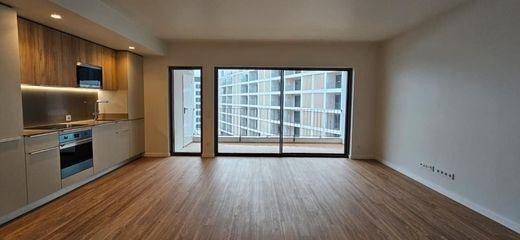 Daire Loures, Distrito de Lisboa