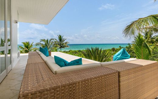 Luxe woning in Savannah Sound, Central Eleuthera District