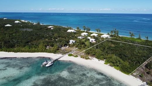 Land in Green Turtle Cay, Hope Town District