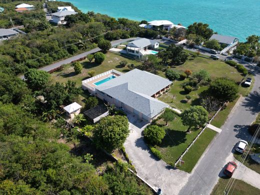 Luxury home in Eleuthera