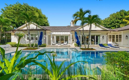 Luxury home in Lyford Cay, New Providence District