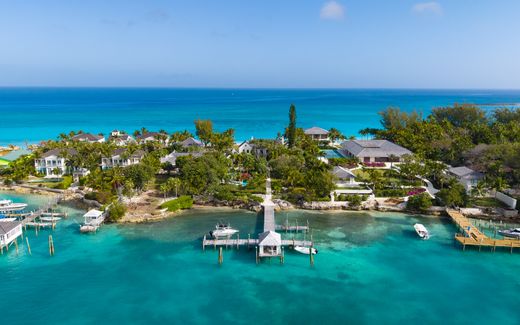 Luxury home in Paradise Island, New Providence District