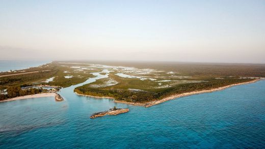 Island in Hawks Nest, Cat Island