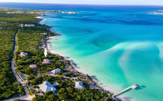 Luxe woning in Clarence Town, Long Island