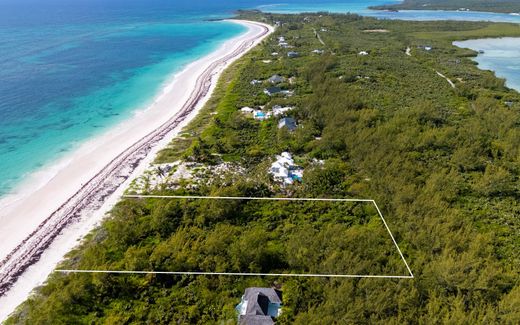Grond in Savannah Sound, Central Eleuthera District