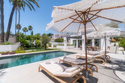 Villa in Nueva Andalucia, Provincia de Málaga