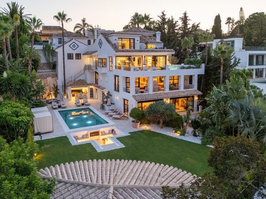 Villa in Nueva Andalucia, Provincia de Málaga