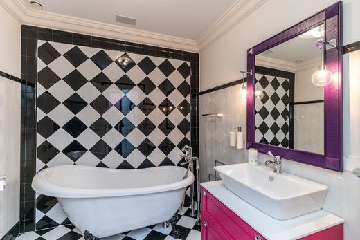 Villa in Sierra Blanca, Malaga