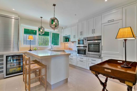 Villa à El Paraíso, Malaga