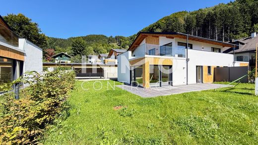 Mondsee, Politischer Bezirk Vöcklabruckのアパートメント