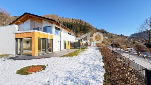 Mondsee, Politischer Bezirk Vöcklabruckのアパートメント