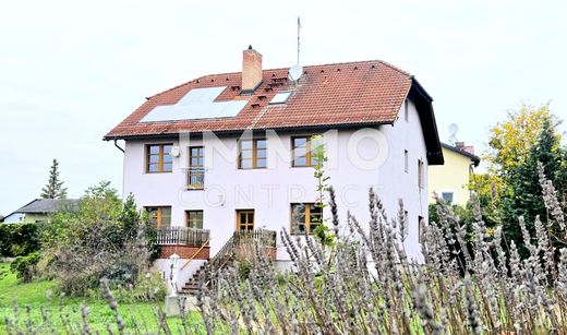 Lüks ev Maria Lanzendorf, Politischer Bezirk Bruck an der Leitha