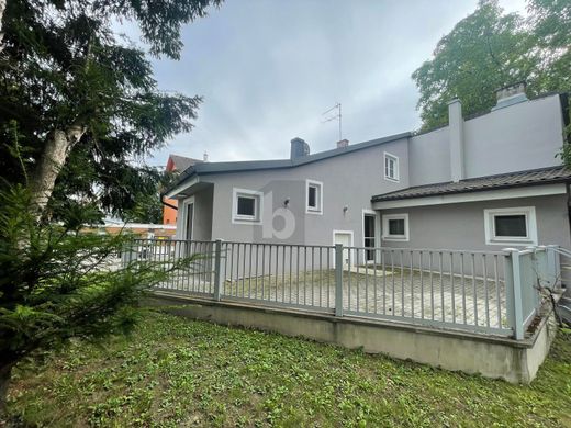 Luxus-Haus zu verkaufen in Stockerau