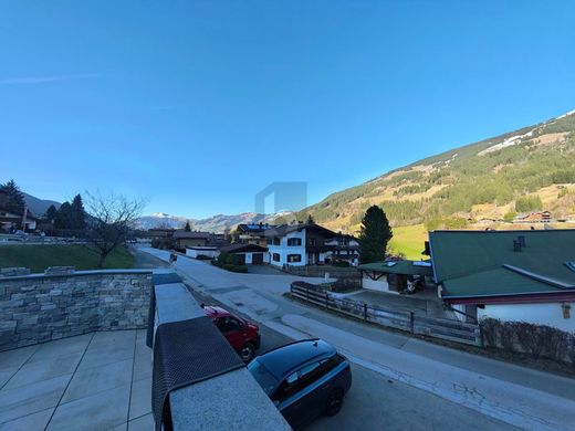 Luxury home in Jochberg, Bezirk Kitzbuehel