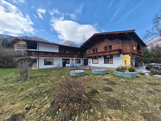 Lüks ev Erpfendorf, Politischer Bezirk Kitzbühel