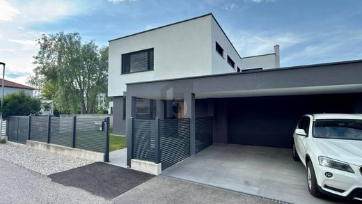 Luxury home in Wiener Neustadt, Wiener Neustadt Stadt