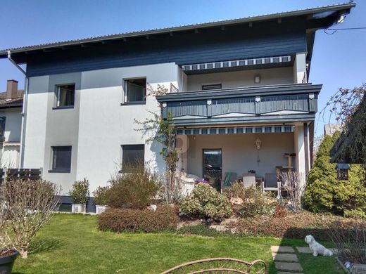Luxury home in Perwang am Grabensee, Politischer Bezirk Braunau am Inn
