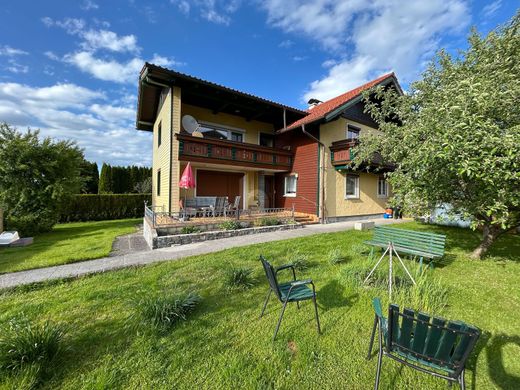 Luxus-Haus zu verkaufen in Lamprechtshausen