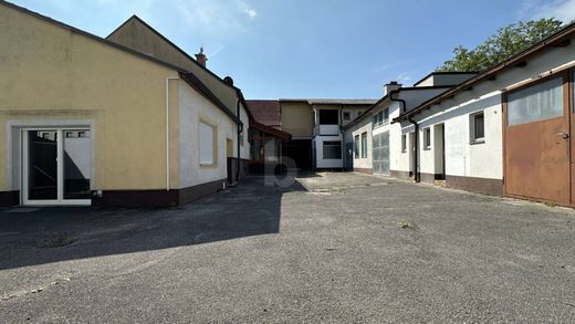 Luxus-Haus in Bad Erlach, Politischer Bezirk Wiener Neustadt