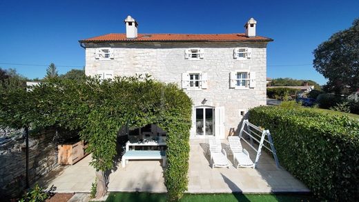 Villa in Bale, Bale-Valle