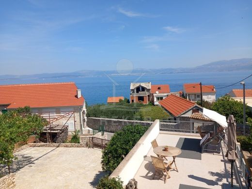 Luxury home in Brac, Split-Dalmatia