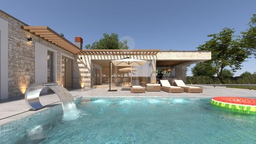 Villa a Parenzo, Grad Poreč