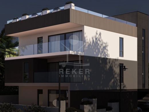 Penthouse in Petrcane, Zadar