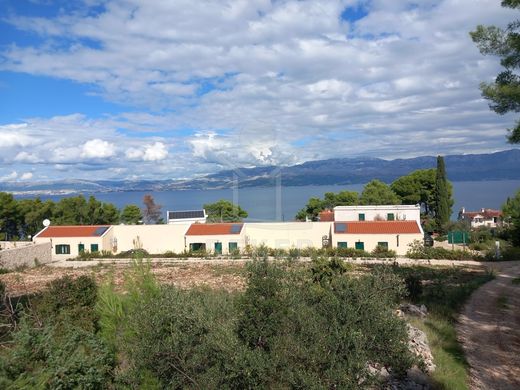 ‏קרקע ב  Brac, Split-Dalmatia