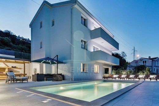 Maison de luxe à Matulji, Primorsko-Goranska