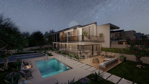 Lüks ev Umag, Grad Umag