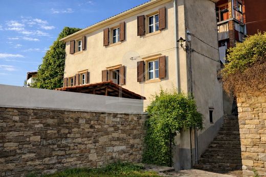 Luxus-Haus in Motovun, Motovun-Montona