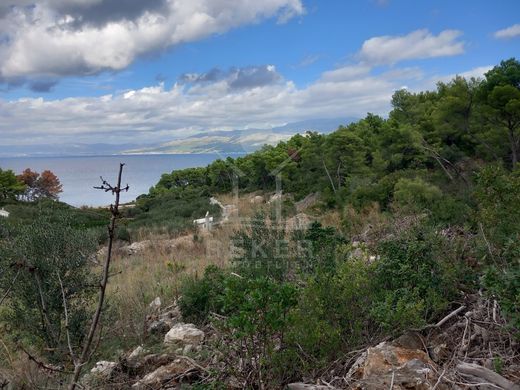 Grundstück in Brac, Split-Dalmatia