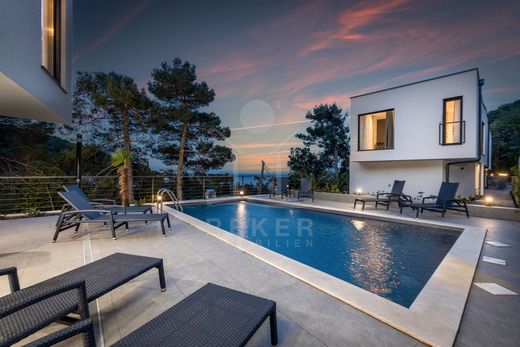 Maison de luxe à Mošćenička Draga, Primorsko-Goranska