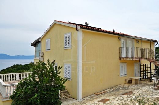 Casa di lusso a Albona, Grad Labin