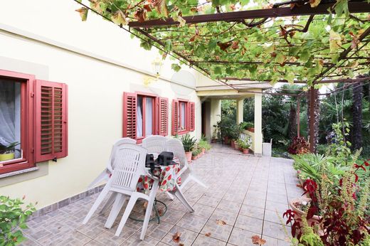 Luxe woning in Lovran, Primorsko-Goranska