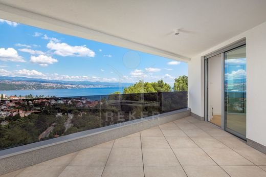 Opatija, Istriaのペントハウス