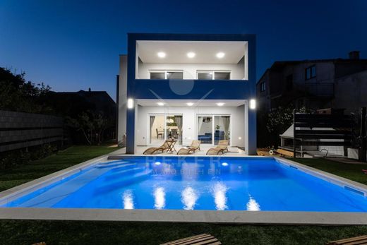 빌라 / Kaštela, Split-Dalmatia