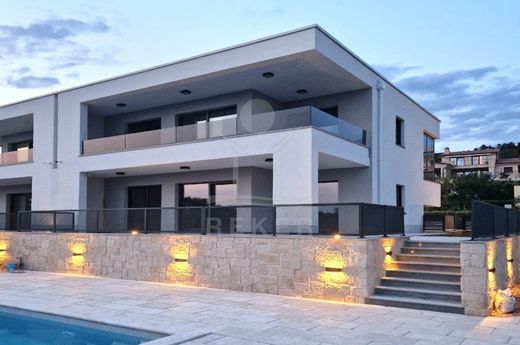 호화 저택 / Kostrena, Primorsko-Goranska