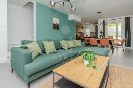 Luxury home in Zadar