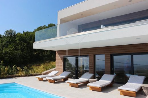 Villa en Hreljin, Bakar