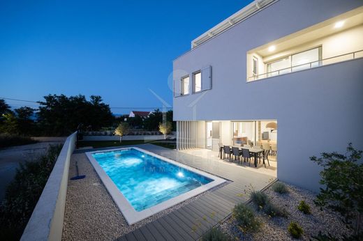Luxury home in Privlaka, Zadar
