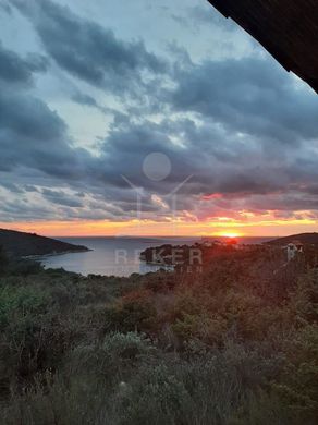 Casa di lusso a Šolta, Split-Dalmatia